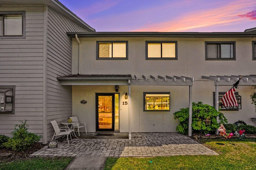 Welcome! Come and see this charming 2 bedroom, 2.5 bath true - Beach Townhome/Townhouse for sale in Little River, South Carolina on Beachhouse.com