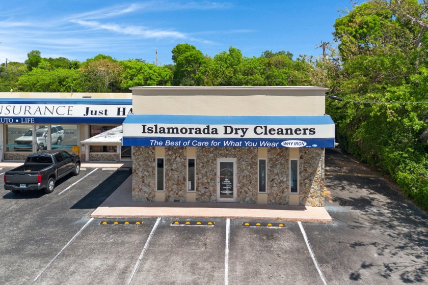 FULLY OPERATIONAL 'ON SITE' DRY' CLEANING BUSINESS FOR SALE! - Beach Lot for sale in Plantation Key, Florida on Beachhouse.com