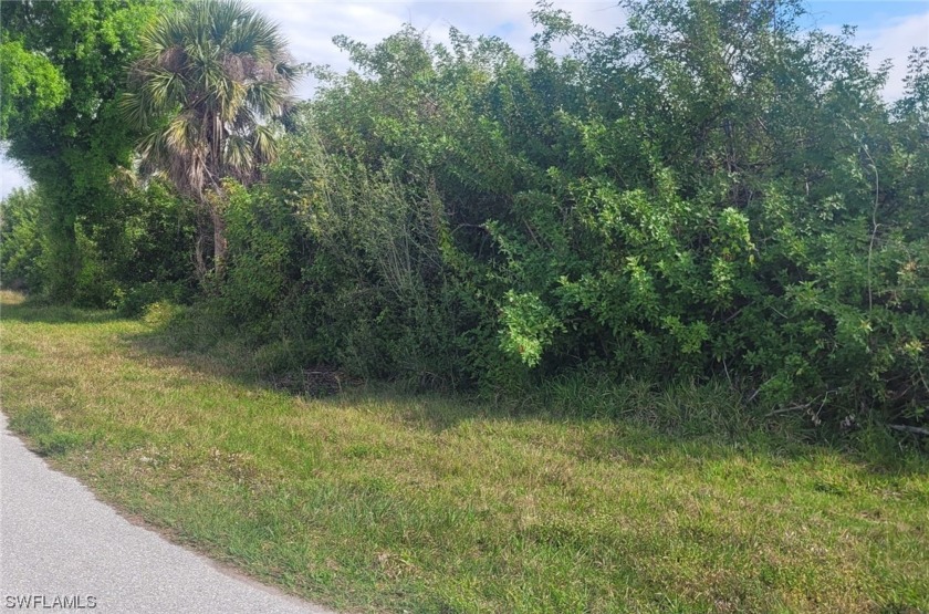 Great property to build your dream home!  Corner Lot! 
Nice - Beach Lot for sale in Englewood, Florida on Beachhouse.com