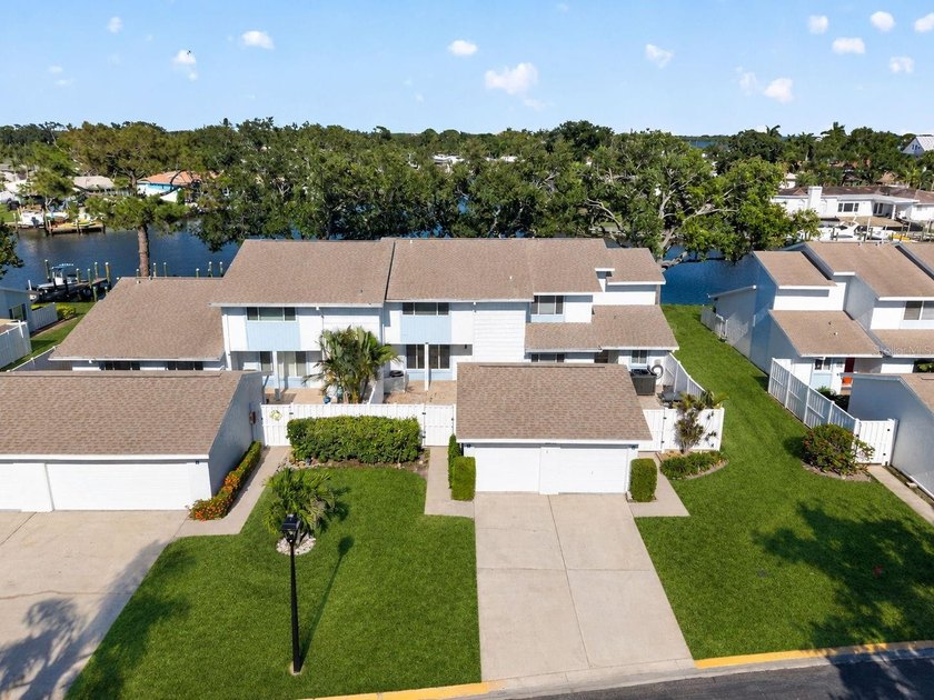 Perfectly positioned within the highly coveted waterfront - Beach Townhome/Townhouse for sale in St. Petersburg, Florida on Beachhouse.com