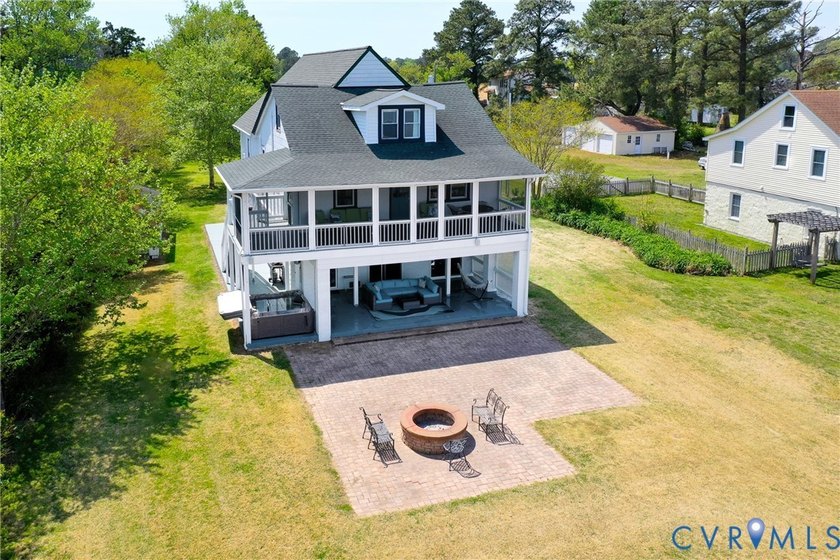 **This is  ULTIMATE river home & its being sold completely - Beach Home for sale in Dunnsville, Virginia on Beachhouse.com