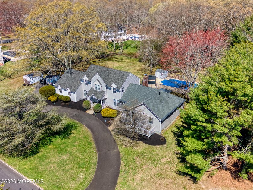 TRUE Mother/Daughter with own entrance (ramp)! Perfect for - Beach Home for sale in Wall, New Jersey on Beachhouse.com