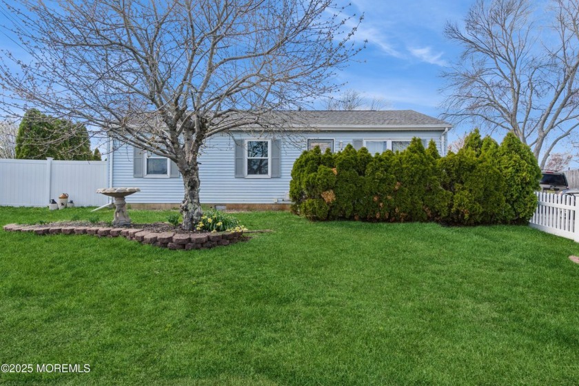 This adorable ranch located in the waterfront community of - Beach Home for sale in Forked River, New Jersey on Beachhouse.com