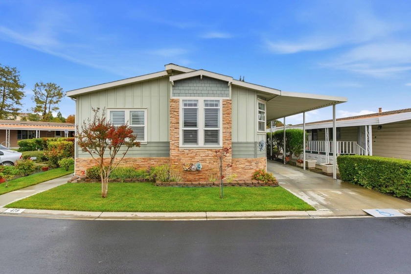 Experience warmth, elegance, and ease in this luxurious 3 - Beach Home for sale in San Jose, California on Beachhouse.com