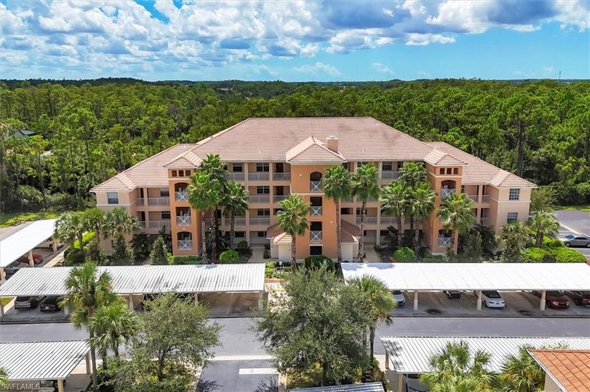 Rarely available top-floor Solerno model built by WCI in the - Beach Condo for sale in Fort Myers, Florida on Beachhouse.com