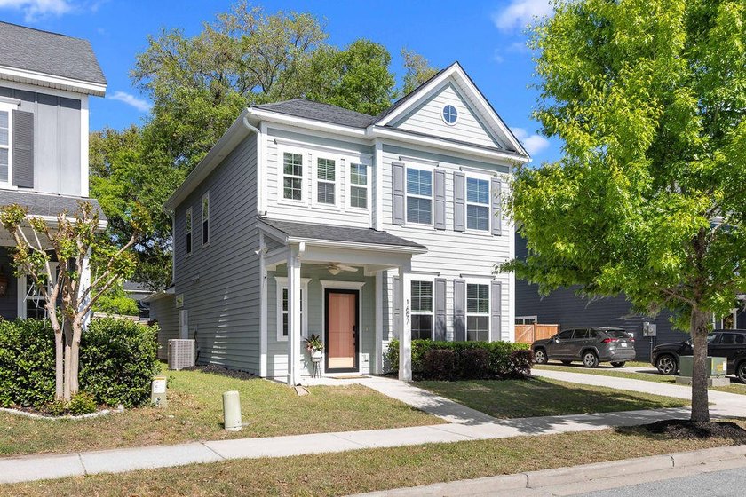 Welcome to this charming 4 Bedroom, 2.5 bath two story southern - Beach Home for sale in Johns Island, South Carolina on Beachhouse.com
