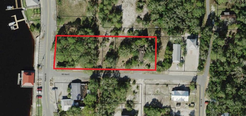 Vacant lots on the corner of Marine St & SE Ave E in Carrabelle - Beach Commercial for sale in Carabelle, Florida on Beachhouse.com