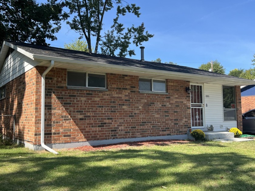 Welcome to this charming 3-Bedroom, 1-Bath RANCH home, perfect - Beach Home for sale in Michigan City, Indiana on Beachhouse.com