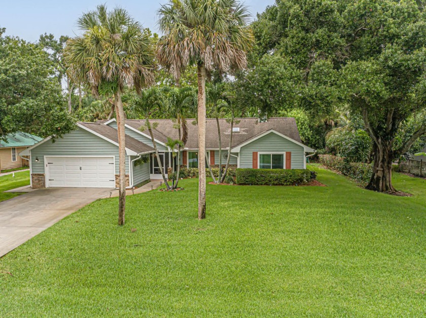 Must See!! Beautiful 3 bed 2 bath home with over 2,000 sqft - Beach Home for sale in Vero Beach, Florida on Beachhouse.com