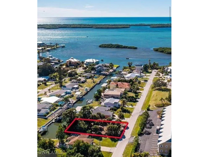 Discover the perfect canvas for your dream waterfront home at - Beach Lot for sale in Englewood, Florida on Beachhouse.com