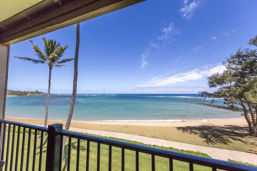 Paradise as you imagined it....Oceanfront liviing in the heart - Beach Condo for sale in Kapaa, Hawaii on Beachhouse.com