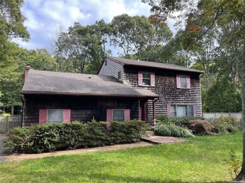 Great quiet location. Built in 1996.  Anderson Windows, Hardwood - Beach Home for sale in Southampton, New York on Beachhouse.com