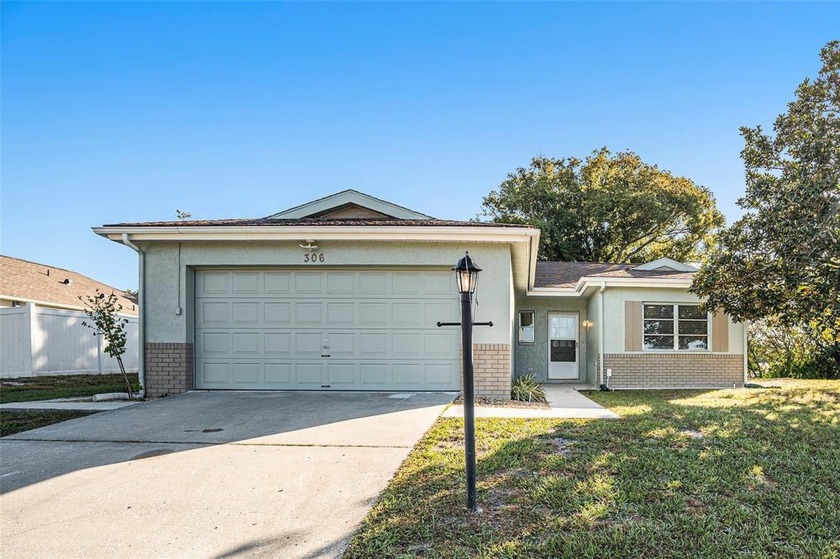 One or more photo(s) has been virtually staged. Sprawling, 3-bed - Beach Home for sale in Spring Hill, Florida on Beachhouse.com