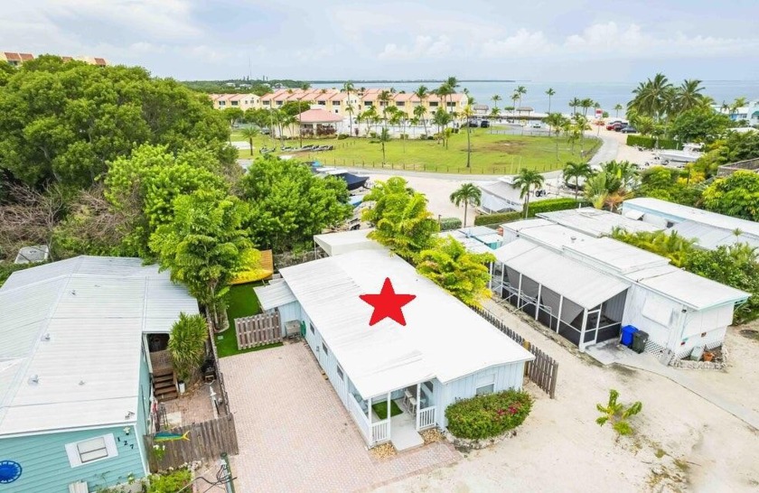 Discover your perfect retreat in this charming and attractive - Beach Home for sale in Plantation Key, Florida on Beachhouse.com