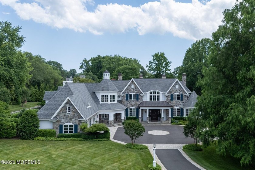 The ultimate entertainers paradise. Welcome to a private - Beach Home for sale in Rumson, New Jersey on Beachhouse.com