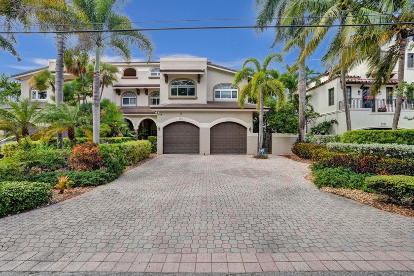 Discover unparalleled luxury and serene coastal living in this - Beach Townhome/Townhouse for sale in Fort Lauderdale, Florida on Beachhouse.com