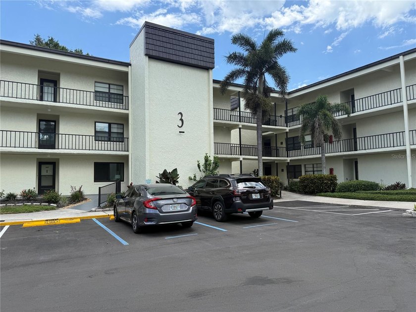 Move-in ready 1 bedroom, 1 bathroom condo located in the - Beach Condo for sale in Largo, Florida on Beachhouse.com