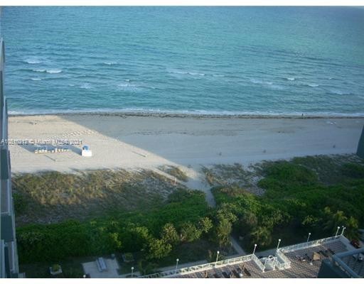 Best Penthouse facing Intracoastal in the building !!On the - Beach Condo for sale in Miami Beach, Florida on Beachhouse.com