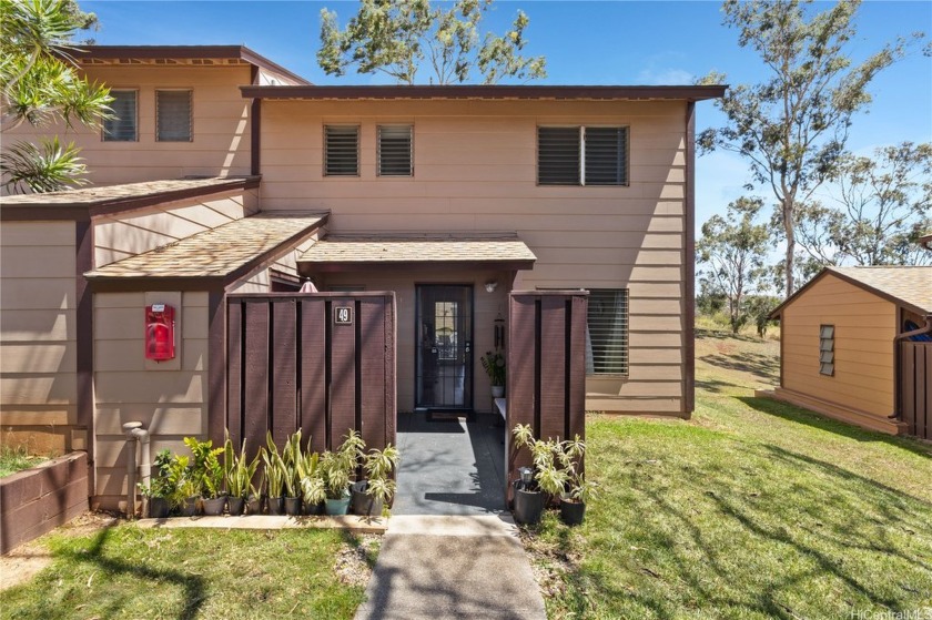 Welcome to Makakilo Hale! This well-maintained 3-bedroom, 1 - Beach Condo for sale in Kapolei, Hawaii on Beachhouse.com