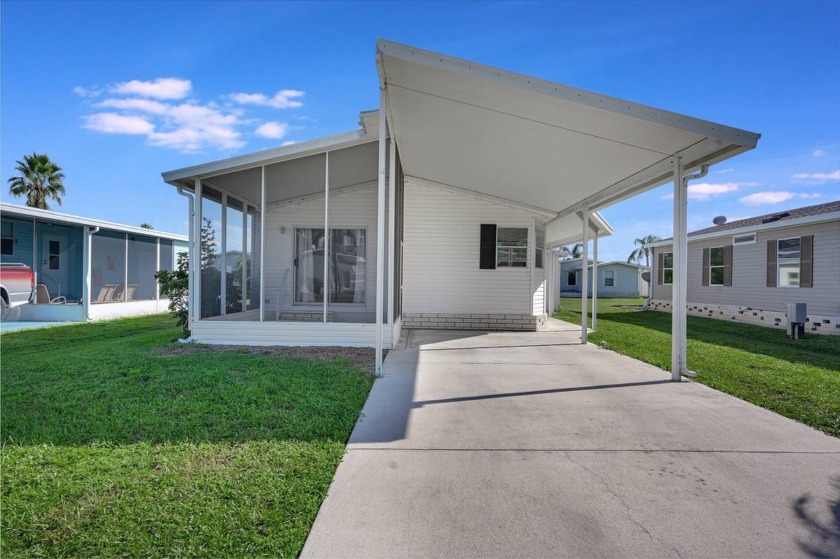 MOTIVATED SELLERS! ALL OFFERS WELCOMED! Take a look at this - Beach Home for sale in North Fort Myers, Florida on Beachhouse.com