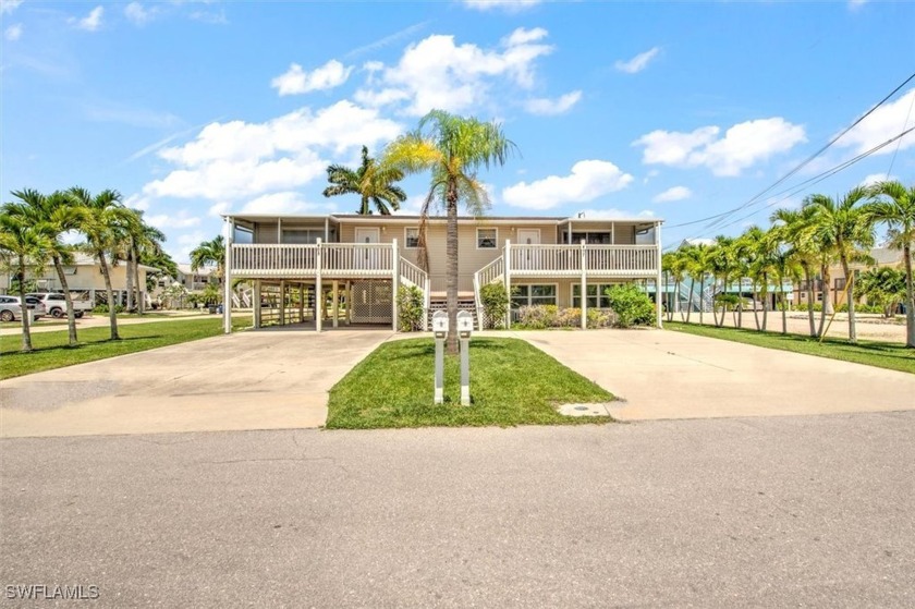 Amazing duplex with an additional bonus accessory lower unit - Beach Home for sale in Fort Myers Beach, Florida on Beachhouse.com