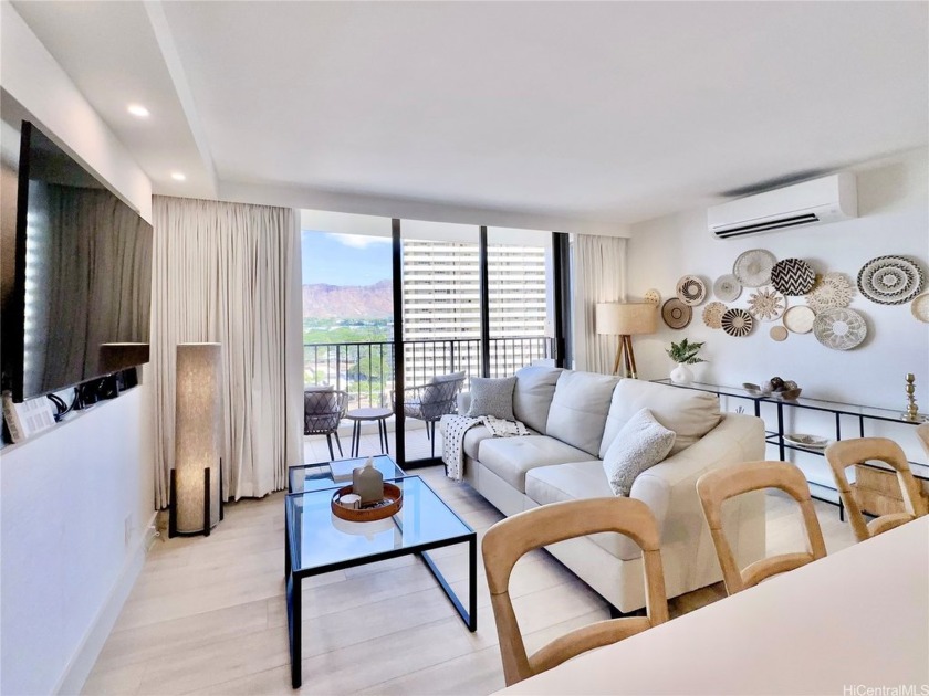 -legal 1BR/1BA at Waikiki Banyan! Fully renovated - Beach Condo for sale in Honolulu, Hawaii on Beachhouse.com