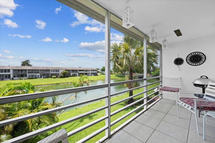 Gorgeous, modern and immaculate, newly renovated water view - Beach Condo for sale in West Palm Beach, Florida on Beachhouse.com