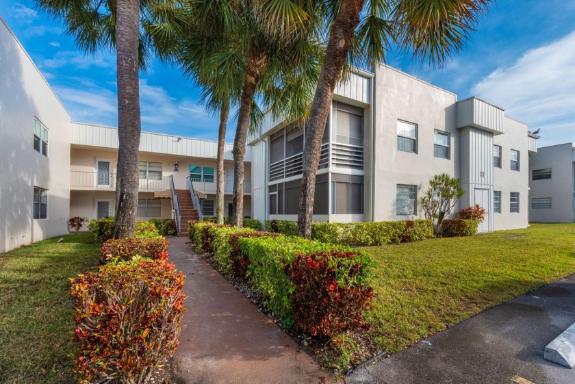 Beautifully updated 2-bedroom, 2-bathroom first-floor condo now - Beach Condo for sale in Delray Beach, Florida on Beachhouse.com