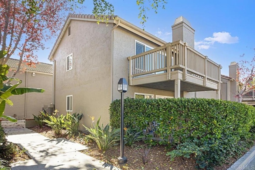 Enjoy coastal living at its finest in this spacious, light top - Beach Condo for sale in Solana Beach, California on Beachhouse.com