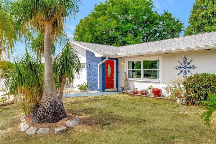 Welcome Home to this meticulously maintained gem in the heart of - Beach Home for sale in Seminole, Florida on Beachhouse.com