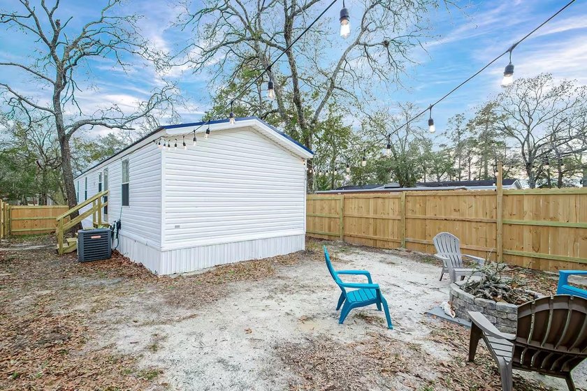 Wow! Come check this out! No HOA's and less than 5 minutes from - Beach Home for sale in North Myrtle Beach, South Carolina on Beachhouse.com