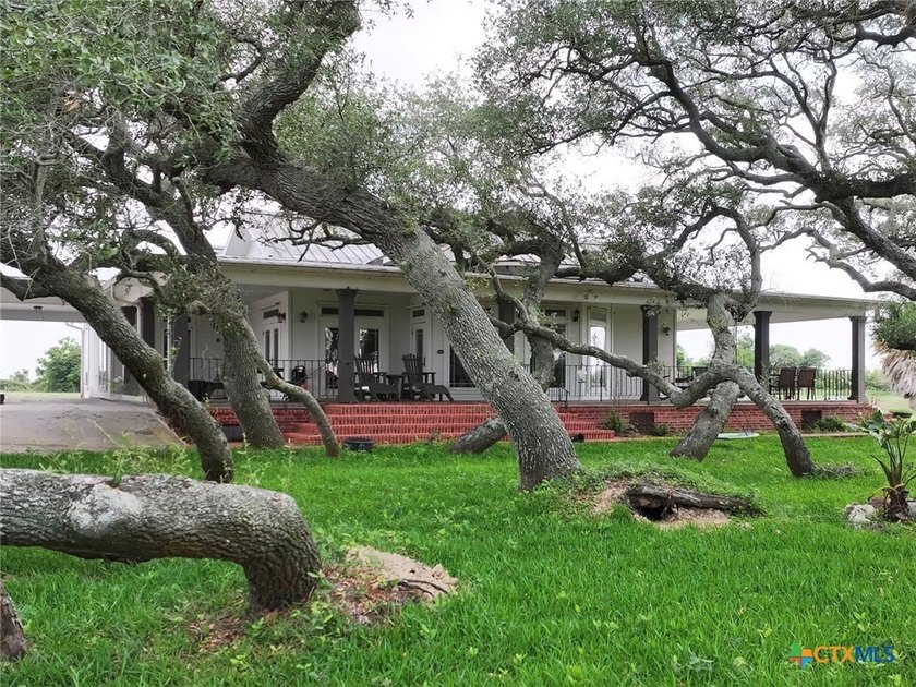 Country living done right. 3 bedroom, 2.5 bathrrom home - Beach Home for sale in Port Lavaca, Texas on Beachhouse.com