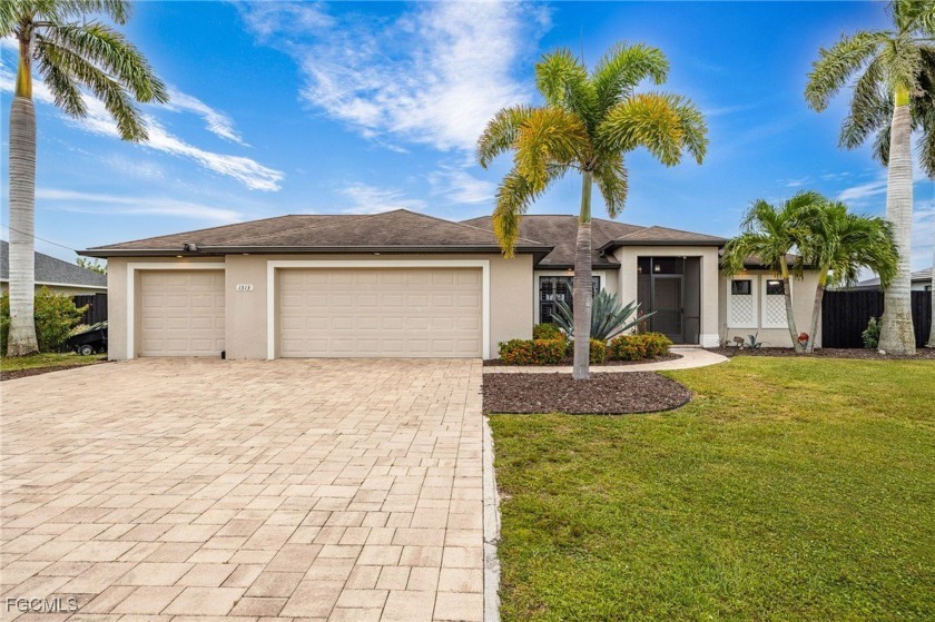 Motivated Seller! Experience the Best of Florida Living. This - Beach Home for sale in Cape Coral, Florida on Beachhouse.com