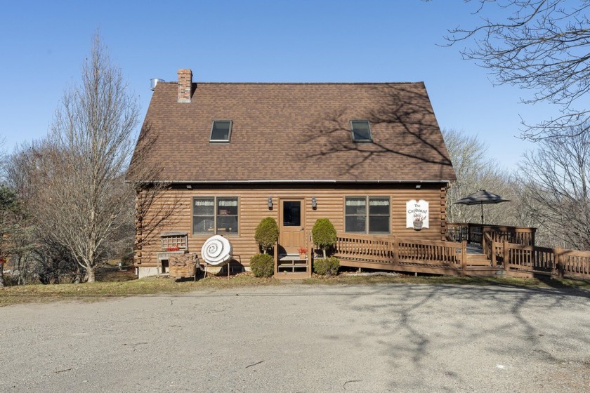 Custom built in 2003. Home to the very popular Cupboard Cafe for - Beach Home for sale in Bristol, Maine on Beachhouse.com