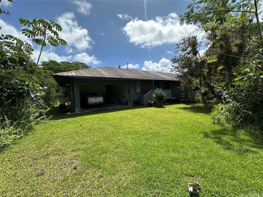 SHORT SALE | Incredible Opportunity on a Full Acre in an - Beach Home for sale in Keaau, Hawaii on Beachhouse.com