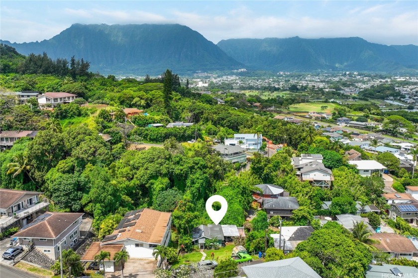 GREAT BUILDING SITE FOR MAXIMUM VIEW VALUE!!!! Come Live in this - Beach Home for sale in Kaneohe, Hawaii on Beachhouse.com