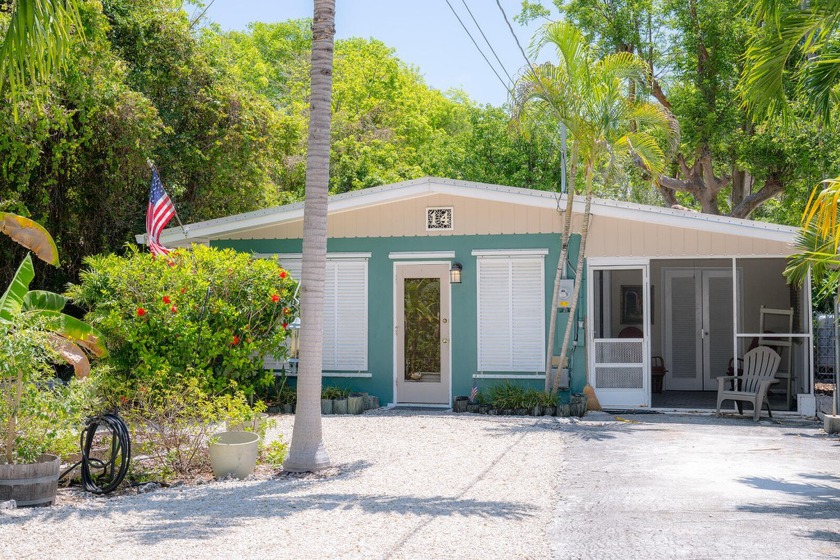 Cozy, single family home available in Key Largo!  Step into this - Beach Home for sale in Key Largo, Florida on Beachhouse.com