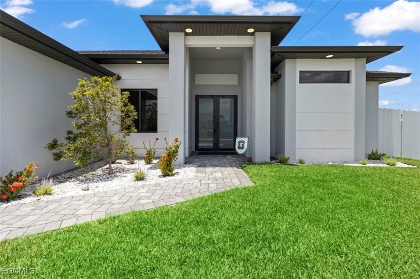 Price just reduced and seller says bring an offer! You've got to - Beach Home for sale in Cape Coral, Florida on Beachhouse.com