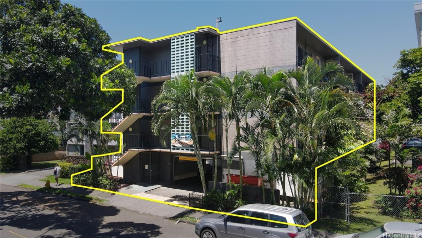 TROPHY 4-Story Concrete Apartment Building in Makiki.  36 units - Beach Lot for sale in Honolulu, Hawaii on Beachhouse.com