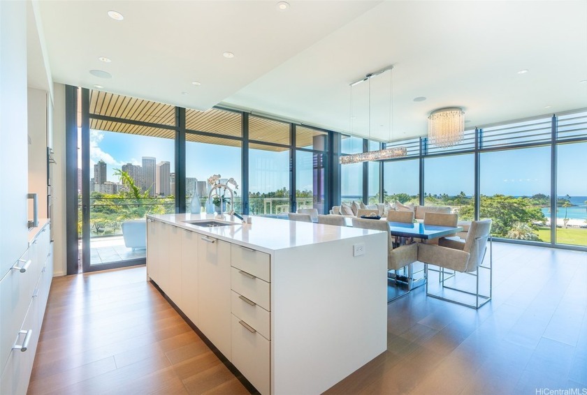Preferred 00 unit at Park Lane Ala Moana. Very spacious 2BD + - Beach Condo for sale in Honolulu, Hawaii on Beachhouse.com