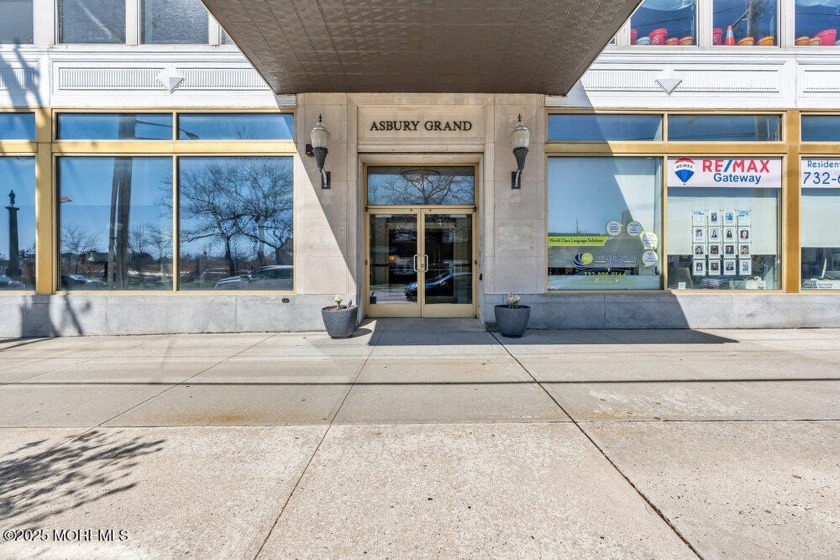You'll love living in this light-filled 1-bed / 2 bath apartment - Beach Condo for sale in Asbury Park, New Jersey on Beachhouse.com
