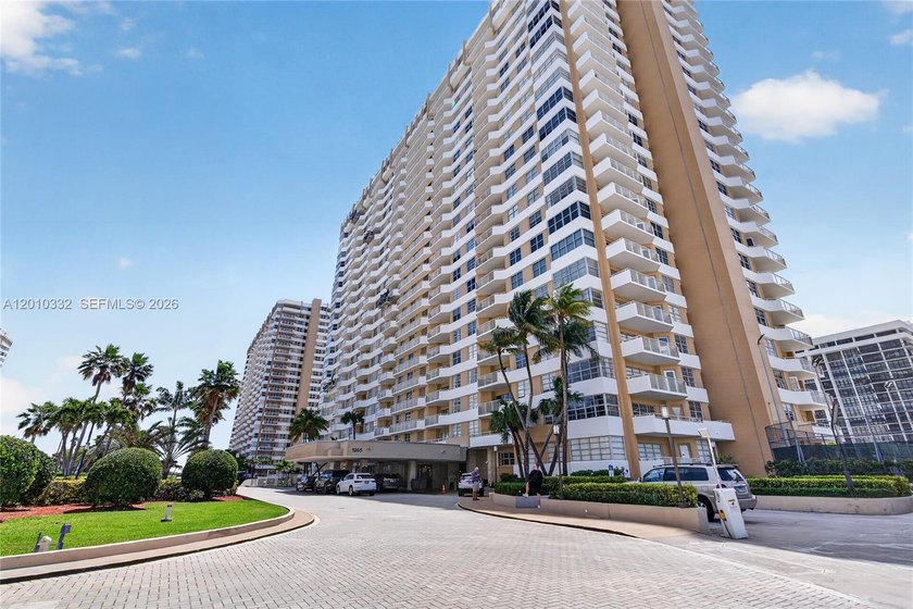 Stunning and fully remodeled 2 bedroom, 2 bathroom condo at The - Beach Condo for sale in Hallandale Beach, Florida on Beachhouse.com