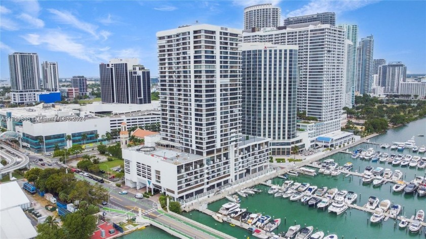 Tower Suite offers an opportunity to own a spacious 34th-floor - Beach Condo for sale in Miami, Florida on Beachhouse.com