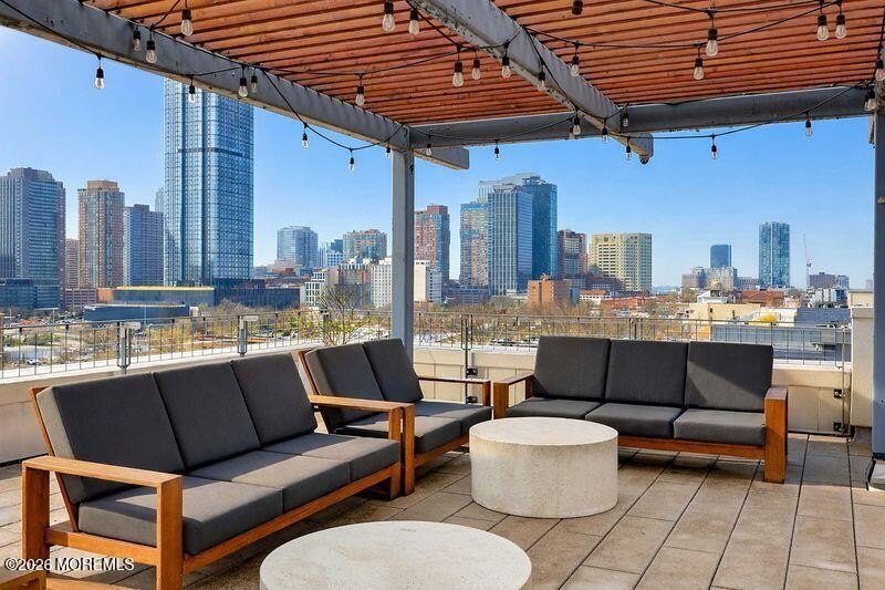 Welcome to Hamilton Square, of Downtown Jersey City's most - Beach Condo for sale in Jersey City, New Jersey on Beachhouse.com