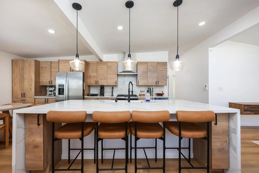 New price...bring your offers! San Carlos is a hot spot and with - Beach Home for sale in San Diego, California on Beachhouse.com