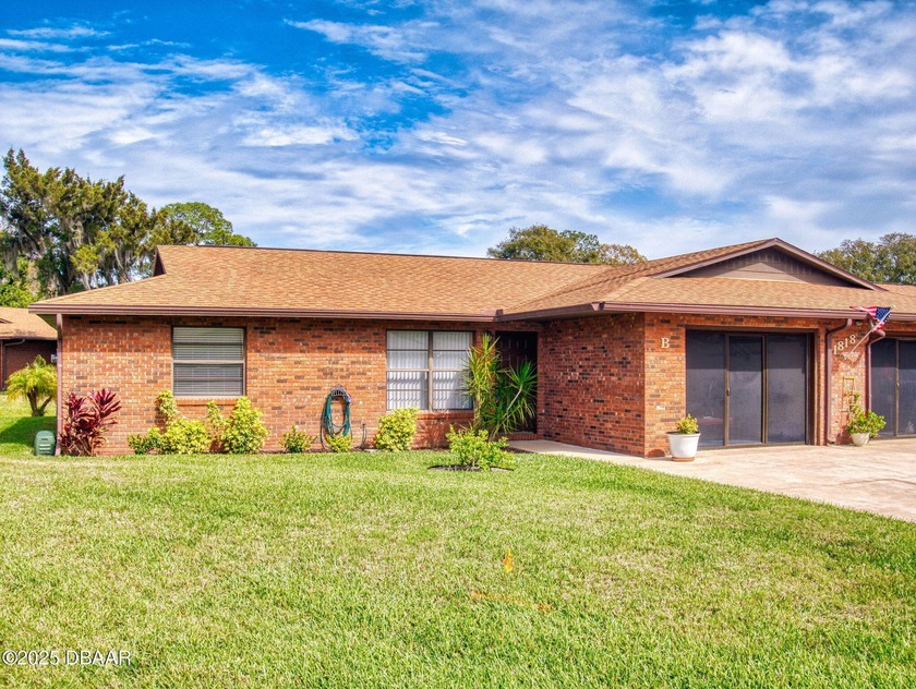 Charming Cottage-Style 1/2 Duplex Condo in Prime Location! - Beach Condo for sale in New Smyrna Beach, Florida on Beachhouse.com