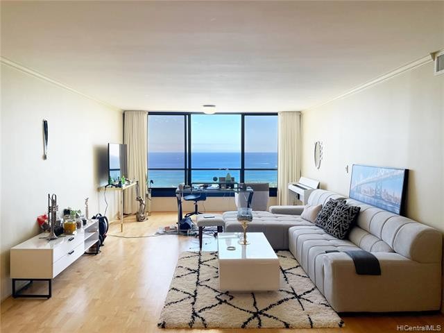 MOTIVATED SELLER! Spectacular, Unobstructed OCEAN VIEW from this - Beach Condo for sale in Honolulu, Hawaii on Beachhouse.com
