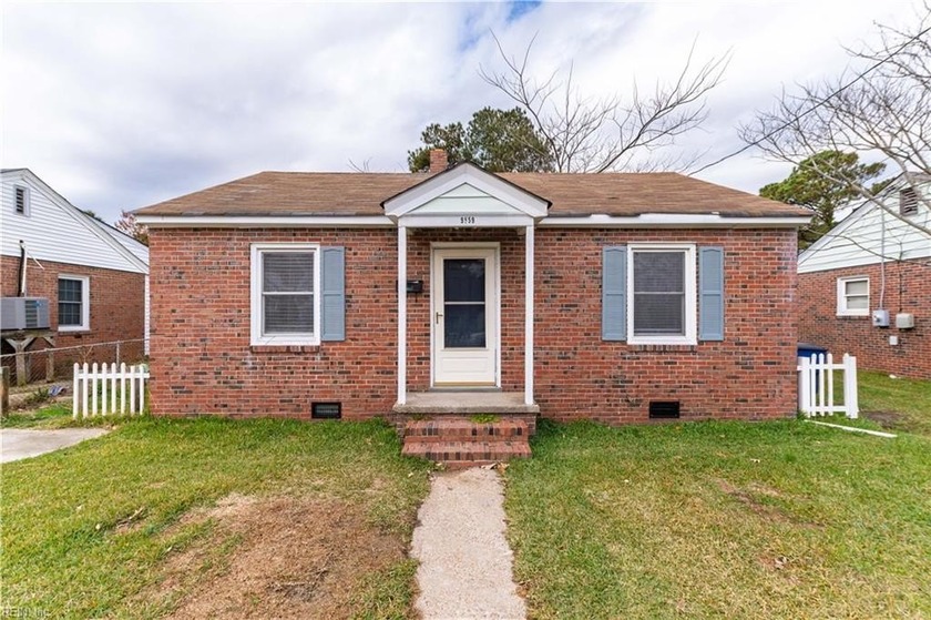 Traditional 2-bed, 1-bath brick home just two blocks from the - Beach Home for sale in Norfolk, Virginia on Beachhouse.com