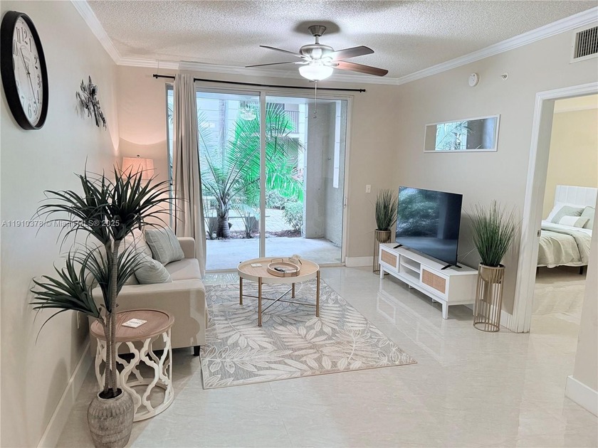 Beautiful Furnished 2 Bedroom condo in Sunny Isles Beach, FL - Beach Condo for sale in Sunny Isles Beach, Florida on Beachhouse.com