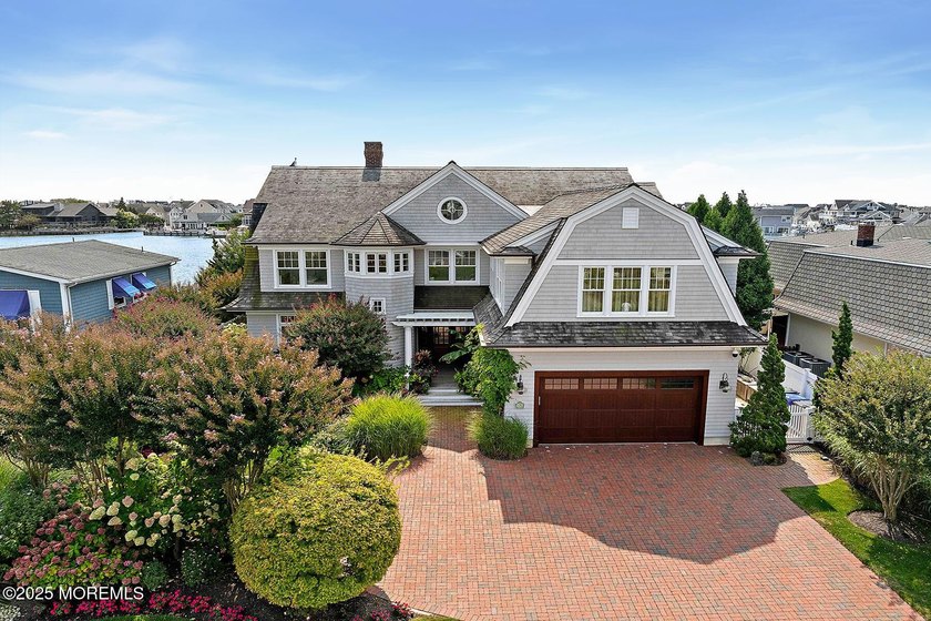 Exceptional bayfront home on the cove side of Curtis Point - Beach Home for sale in Mantoloking, New Jersey on Beachhouse.com